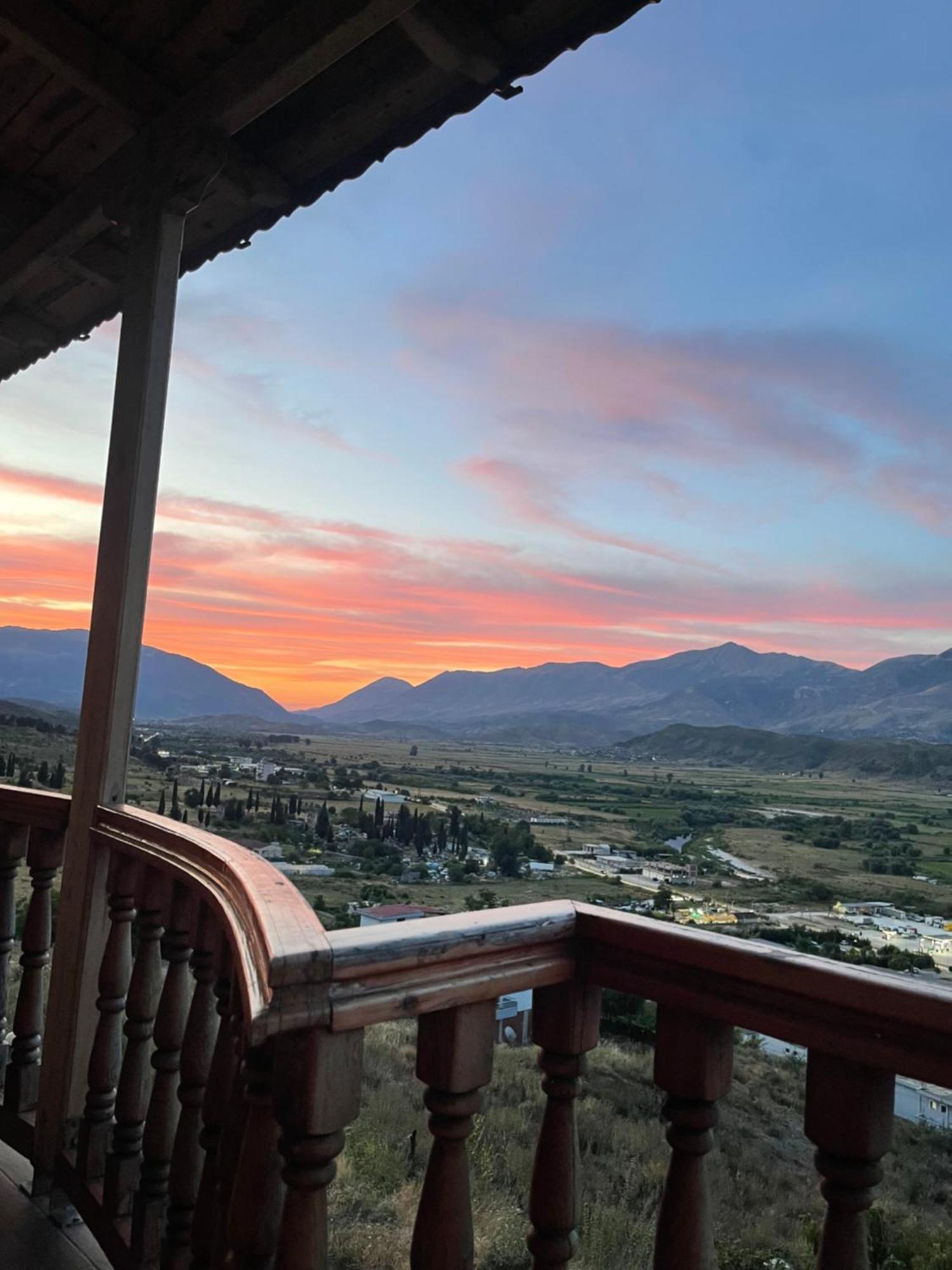 Elsa'S Villa Gjirokastër 外观 照片